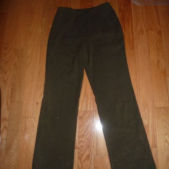 Ladies Ultra Suede Pants Suit - Olive Green - Made in Canada - Picture 4 of 4